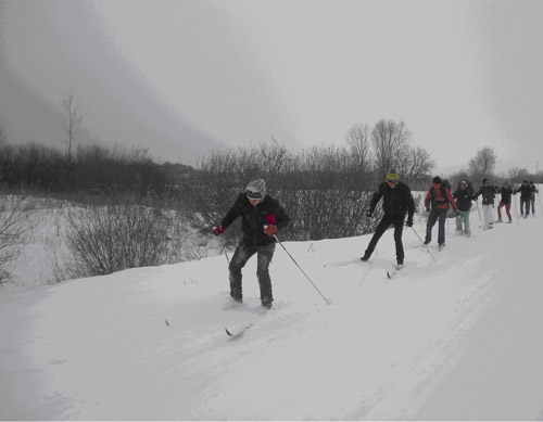 Навстречу прошлому на лыжах. Воспитанники Сенненской школы-интернат необычным способом изучали историю родного края.