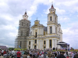 Сенненскія католікі звяршылі пілігрымку да Маці Божай Будслаўскай