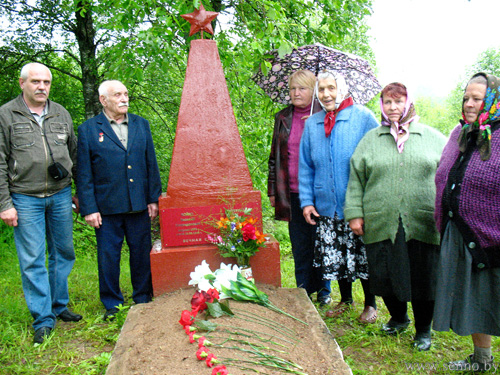 Спустя 68 лет житель Тулы нашёл могилу старшего брата, погибшего при освобождении Сенненщины