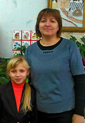 Саша Волчкова с учителем  Н.Стрельской 