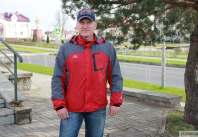Портрет специалиста Сенненского участка электросвязи Андрея Рачёнка занесен на районную Доску почета Портрет специалиста Сенненского участка электросвязи Андрея Рачёнка занесен на районную Доску почета