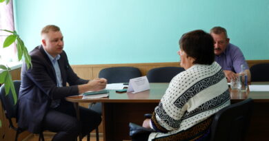 Владимир Бабичев провел личный прием граждан в Сенненском районе