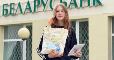 Сотрудники центра банковских услуг №218 ОАО «АСБ Беларусбанк» в г.Сенно присоединились к акции «Портфель»