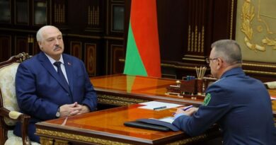 «Что случилось на границе? Поляки чудят?» Лукашенко принял с докладом председателя ГТК