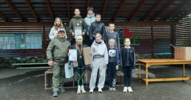 Юные биатлонисты Сенненской СДЮШОР приняли участие в открытом первенстве Толочинского района по летнему биатлону