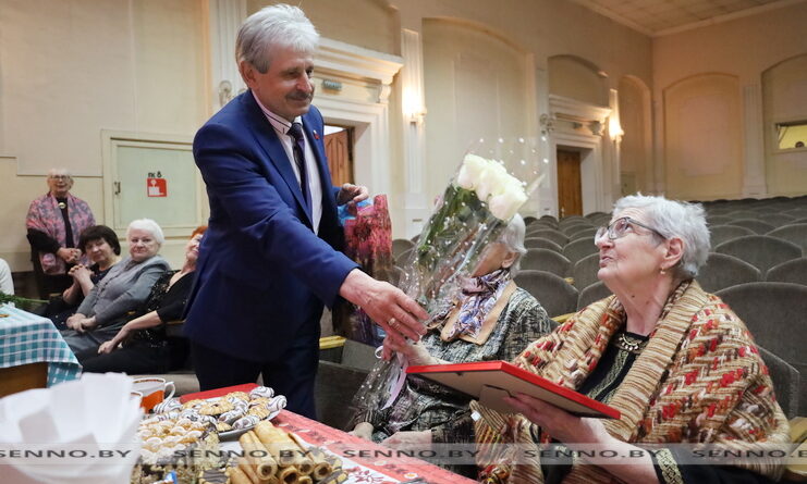 В Богушевском ГДК отметили 80-летний юбилей Александры Васильевны Кузнецовой