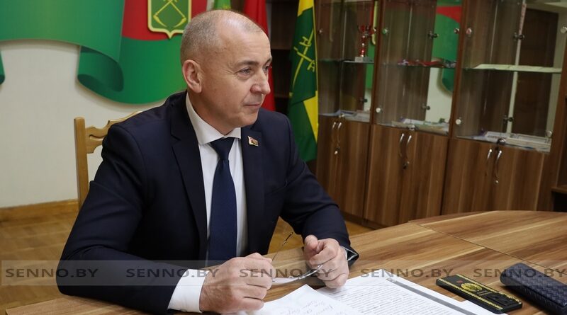 В Сенненском райисполкоме «прямую телефонную линию» и выездной прием граждан провел помощник Президента Республики Беларусь – инспектор по Витебской области Владимир Иосифович ЮРГЕВИЧ