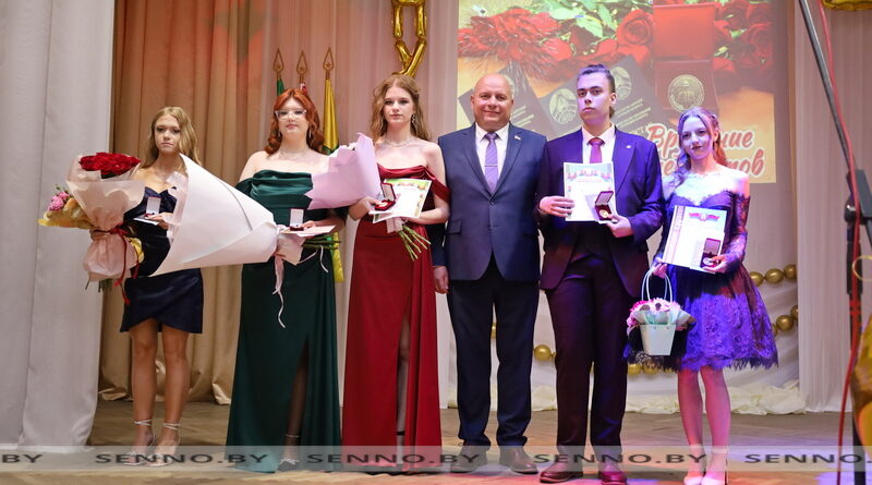 В школах Сенненщины прошли выпускные вечера В школах Сенненщины прошли выпускные вечера