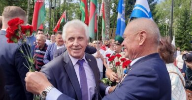 На Кургане Дружбы состоялась 67-я встреча в честь фронтовиков, подпольщиков и партизан Беларуси и России