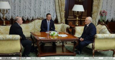 Лукашенко предложил компаниям Потанина более тесное сотрудничество с Беларусью Лукашенко предложил компаниям Потанина более тесное сотрудничество с Беларусью