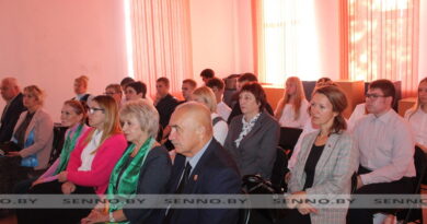 Диалоговая площадка, приуроченная ко Дню народного единства, прошла в районном историко-краеведческом музее Диалоговая площадка, приуроченная ко Дню народного единства, прошла в районном историко-краеведческом музее